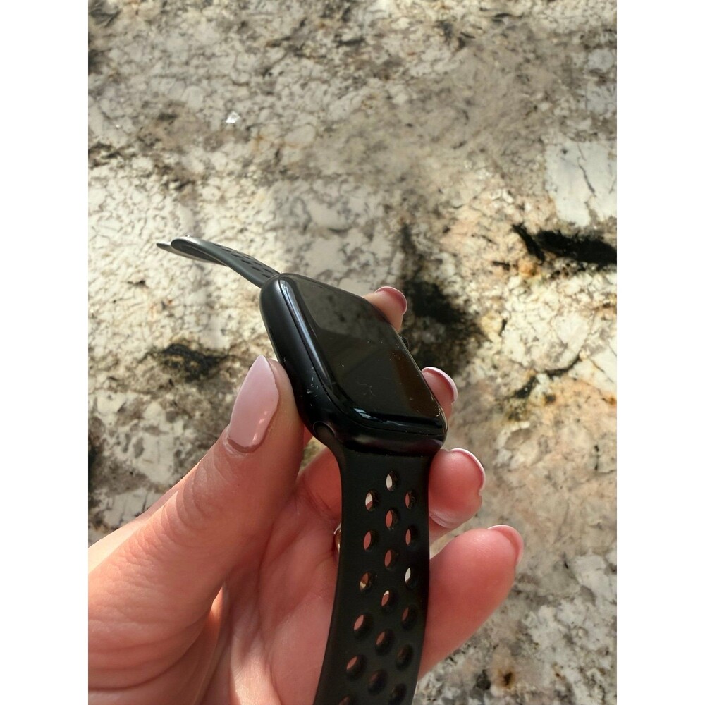 Apple watch series 2 - Picture 3 of 4